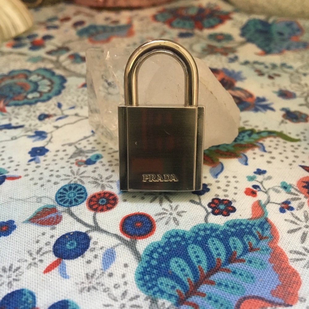 Prada Lock